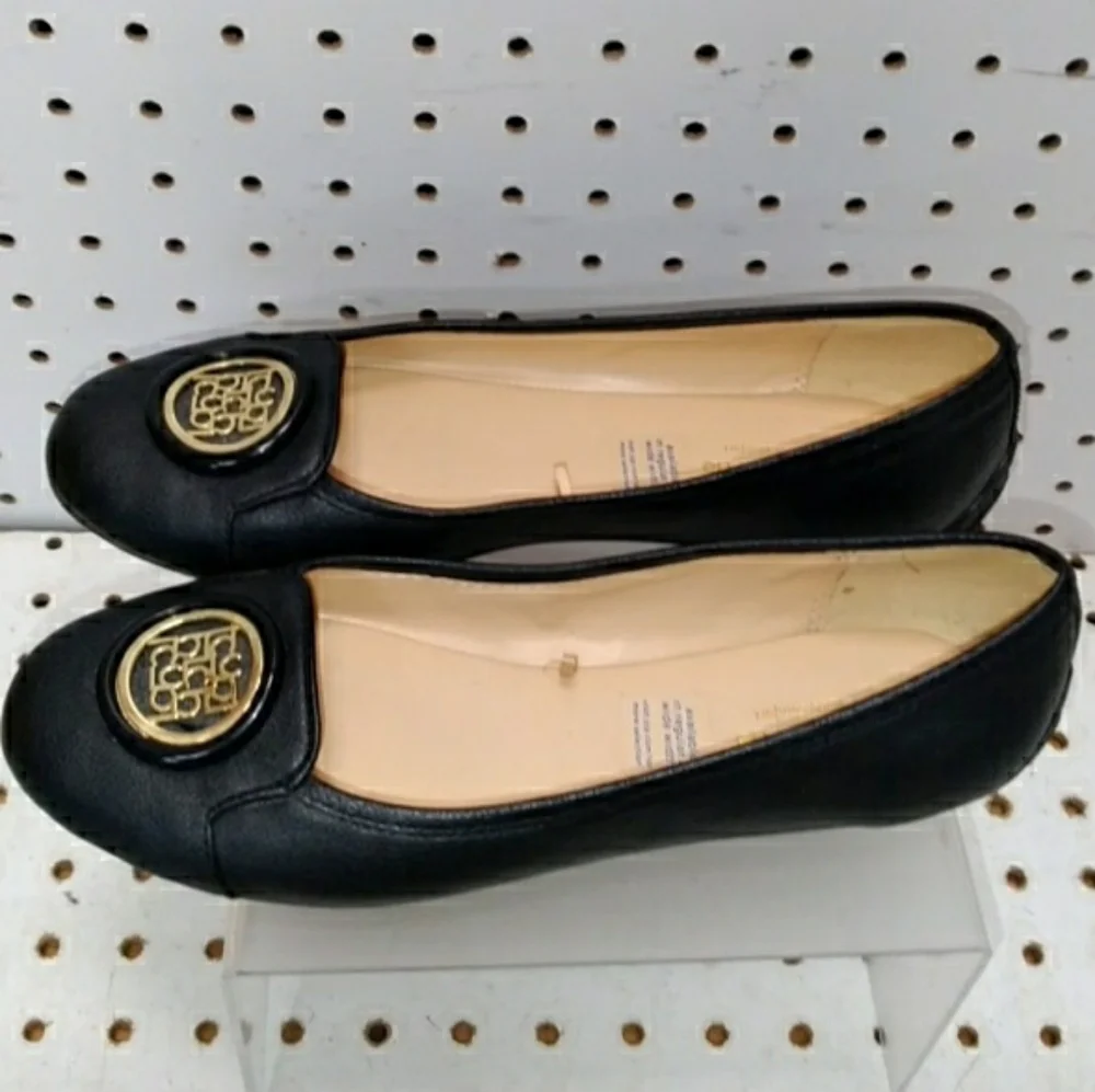 Liz Claiborne these liz